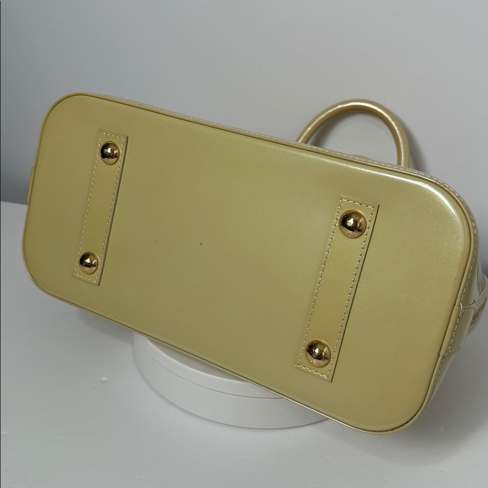 💯 Authentic Louis Vuitton  Alma Vernis handbag w/Free Authentic Burberry wallet🍀 - Picture 6 of 17